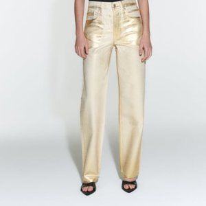 MID-RISE BOYFRIEND JEANS